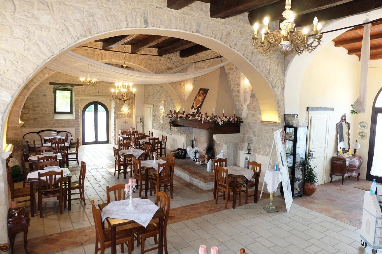 Antica Taverna Del Principe Sepino Extérieur photo